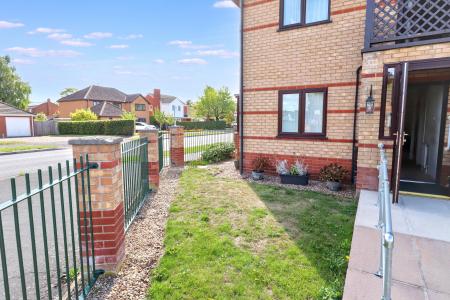 1 bedroom Ground floor flat for sale in Leiden Fields, Spalding, PE11