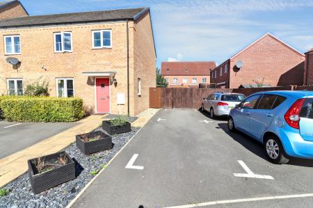 2 bedroom Semi-detached house for sale in Saltern Drive, Spalding, PE11