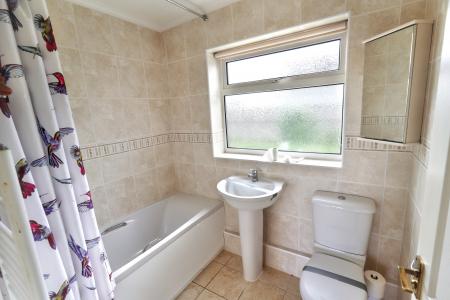 2 bedroom Detached bungalow for sale in Cathedral Drive, Spalding, PE11
