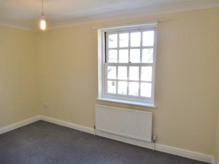 2 bedroom Maisonette to let in Church Street, Spalding, PE11