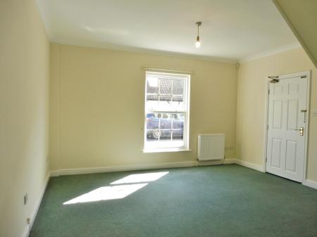 2 bedroom Maisonette to let in Church Street, Spalding, PE11