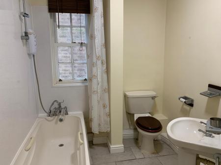 1 bedroom Flat to let in High Street, Spalding, PE11