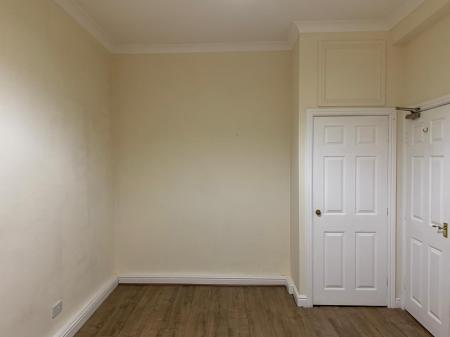 1 bedroom Flat to let in High Street, Spalding, PE11