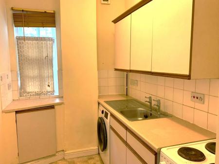 1 bedroom Flat to let in High Street, Spalding, PE11