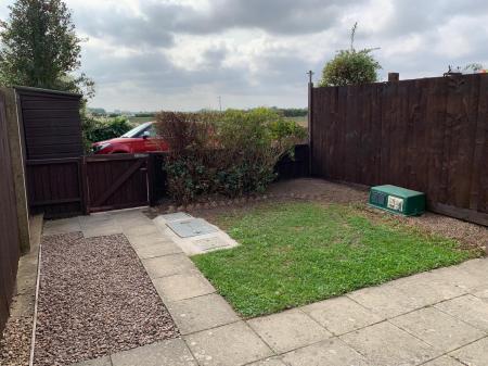 2 bedroom Semi-detached house to let in Bourne Road, Pode Hole, PE11