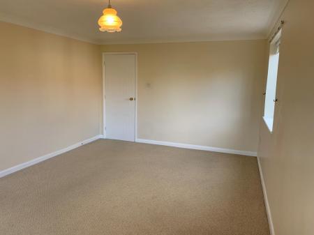 2 bedroom Flat to let in Brayfields, Pinchbeck, PE11