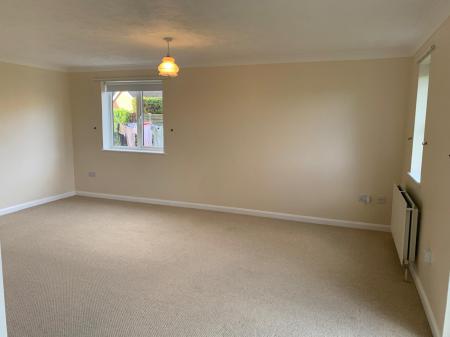 2 bedroom Flat to let in Brayfields, Pinchbeck, PE11