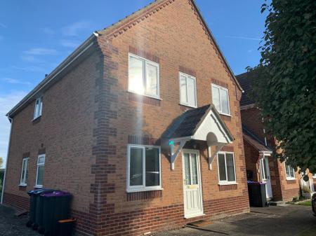 2 bedroom Flat to let in Brayfields, Pinchbeck, PE11