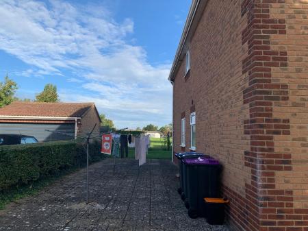 2 bedroom Flat to let in Brayfields, Pinchbeck, PE11