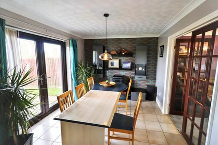 4 bedroom Detached house for sale in Main Road, Quadring, PE11