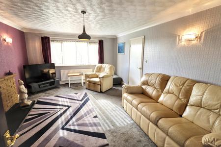 4 bedroom Detached house for sale in Main Road, Quadring, PE11