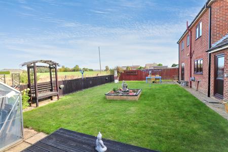 4 bedroom Detached house for sale in Main Road, Quadring, PE11