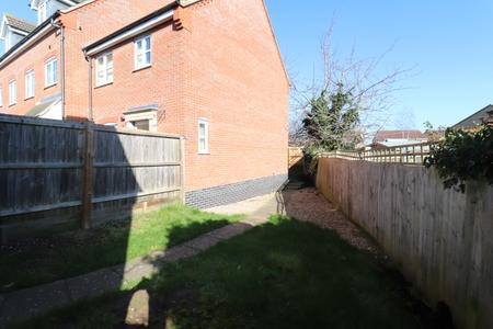 3 bedroom End of terrace house to let in Palin Drive, Spalding, PE11