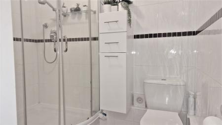 1 bedroom Retirement property for sale in Station Road, SM2