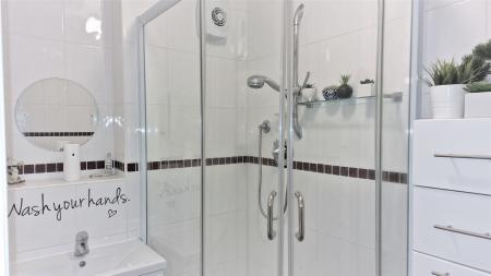 1 bedroom Retirement property for sale in Station Road, SM2