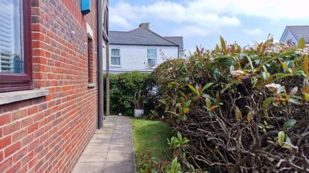 1 bedroom Retirement property for sale in Station Road, SM2