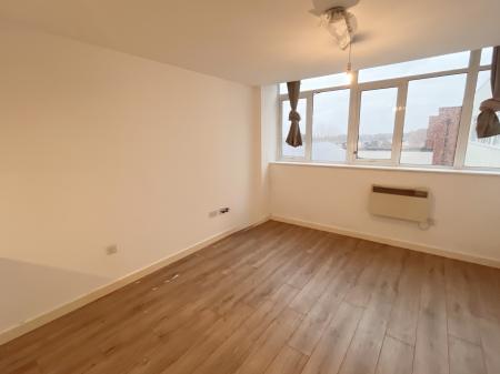 1 bedroom Flat for sale in East Street