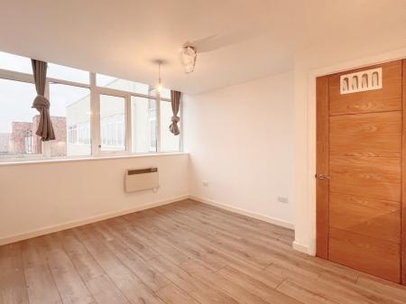 1 bedroom Flat for sale in East Street
