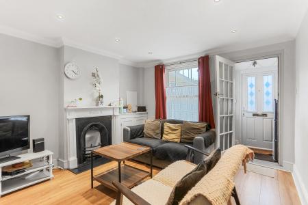 2 bedroom Terraced House for sale in Oakhill Road, Sutton, SM1