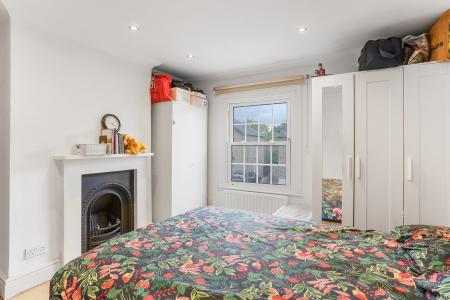 2 bedroom Terraced House for sale in Oakhill Road, Sutton, SM1