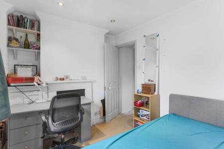 2 bedroom Terraced House for sale in Oakhill Road, Sutton, SM1