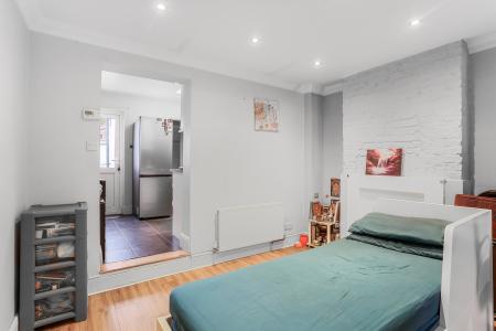 2 bedroom Terraced House for sale in Oakhill Road, Sutton, SM1