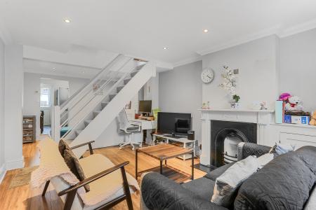 2 bedroom Terraced House for sale in Oakhill Road, Sutton, SM1