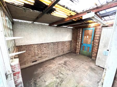 4 bedroom Semi-detached house for sale in Stanley Park Road, Carshalton, SM5