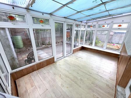 4 bedroom Semi-detached house for sale in Stanley Park Road, Carshalton, SM5