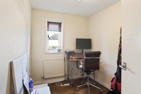 4 bedroom Terraced House for sale in The Green, Wallington, SM6