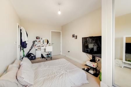 2 bedroom Flat for sale in 328 High Street, Sutton, SM1