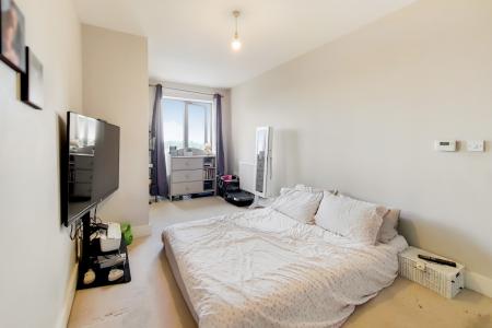 2 bedroom Flat for sale in 328 High Street, Sutton, SM1