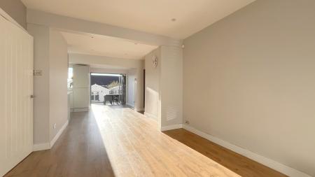 Lynmouth Avenue, Morden, SM4