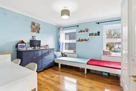 2 bedroom Terraced House for sale in Village Row, Sutton, SM2