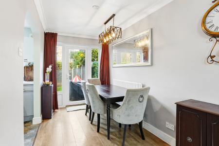 2 bedroom Terraced House for sale in Village Row, Sutton, SM2