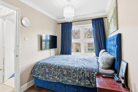 2 bedroom Terraced House for sale in Village Row, Sutton, SM2