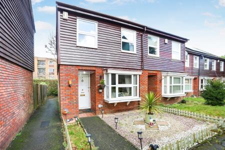 Village Row, Sutton, SM2