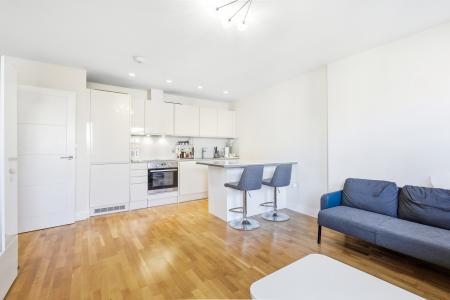 2 bedroom Flat for sale in High Street, Sutton, SM1