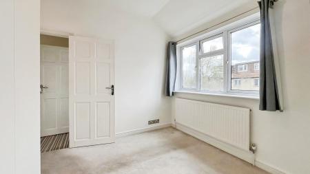 3 bedroom Terraced House for sale in Gander Green Lane, Sutton, SM1