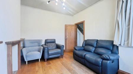 3 bedroom Terraced House for sale in Gander Green Lane, Sutton, SM1