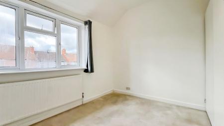 3 bedroom Terraced House for sale in Gander Green Lane, Sutton, SM1