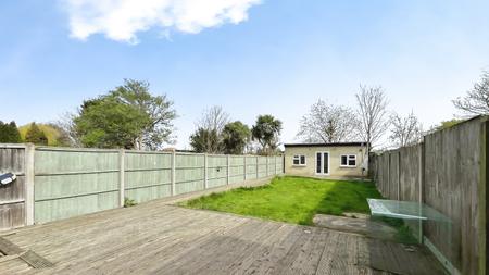 3 bedroom Terraced House for sale in Gander Green Lane, Sutton, SM1