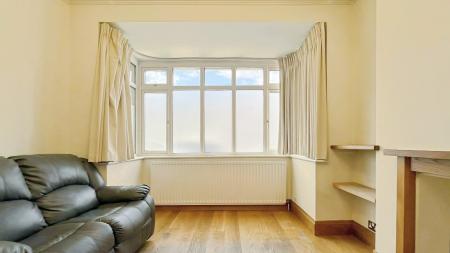 3 bedroom Terraced House for sale in Gander Green Lane, Sutton, SM1