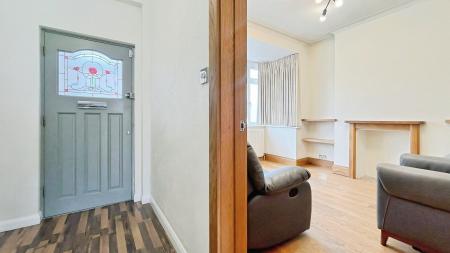 3 bedroom Terraced House for sale in Gander Green Lane, Sutton, SM1