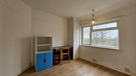 3 bedroom Terraced House to let in Alexandra Avenue, Sutton, SM1