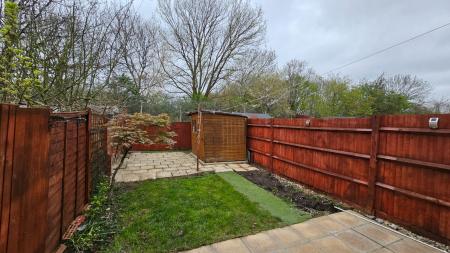 3 bedroom Terraced House to let in Alexandra Avenue, Sutton, SM1