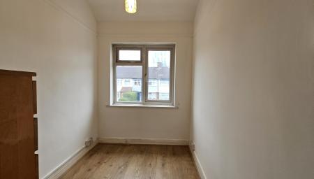 3 bedroom Terraced House to let in Alexandra Avenue, Sutton, SM1