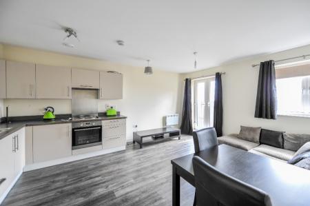 1 bedroom Flat to let in Schoolgate Drive, Morden, SM4