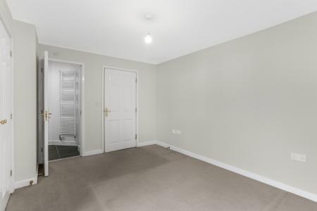 2 bedroom Flat for sale in 32 West Street, Sutton, SM1
