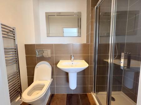 4 bedroom Town house to let in Damson Way, Carshalton Beeches, Carshalton, SM5